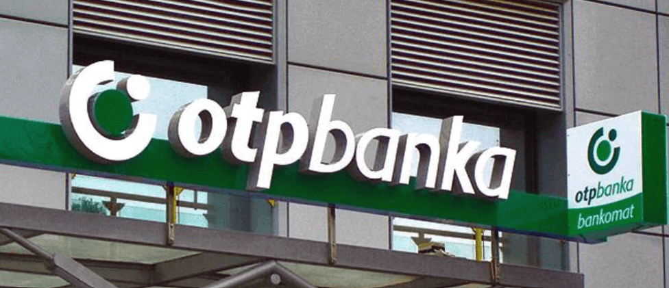 OTP Bankの店舗看板